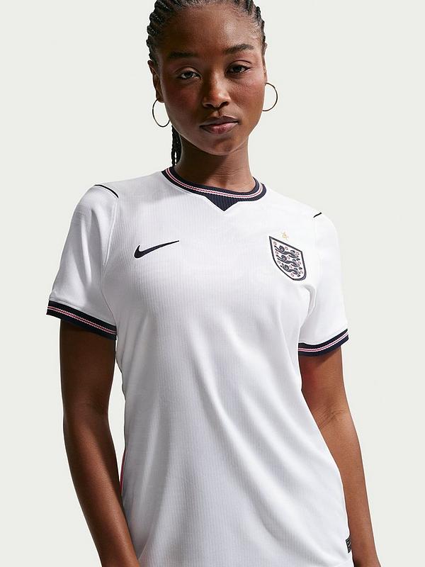 nike t shirt women